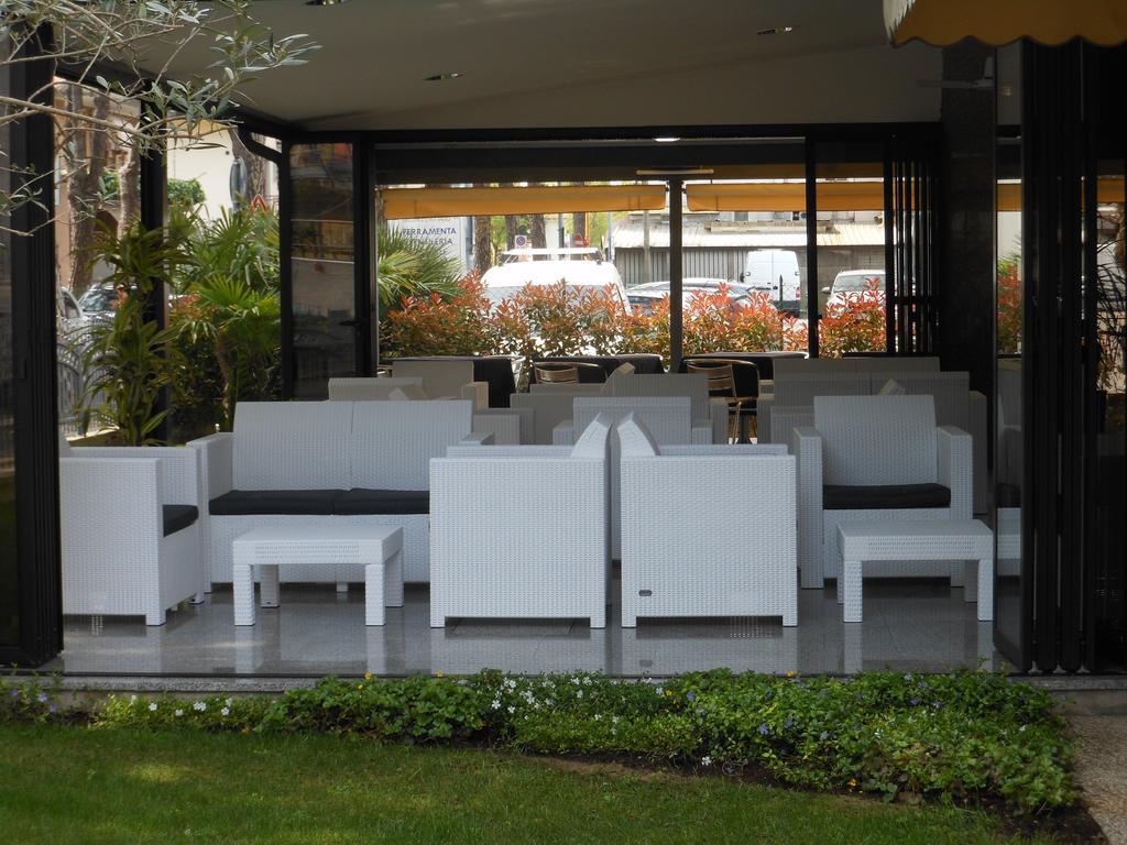 Hotel Jesolo Sand Exterior foto
